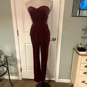 One piece velvet strapless jumpsuit